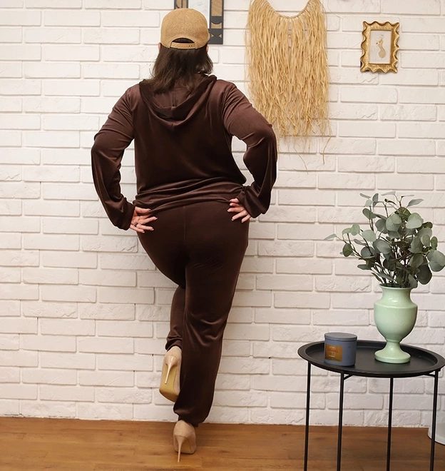 Dres damski z rozpinaną bluzą plus size mokka (8216)