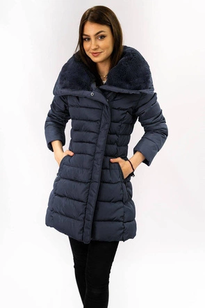 DŁUGA KURTKA DAMSKA ZIMOWA Z KAPTUREM GRANATOWA (B1068-30)