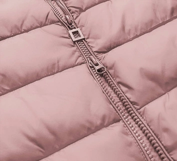 Pikowana damska kurtka z kapturem antyczny róż (7754BIG)