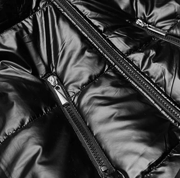 Kamizelka damska z asymetrycznym dołem czarna (B8129-1)