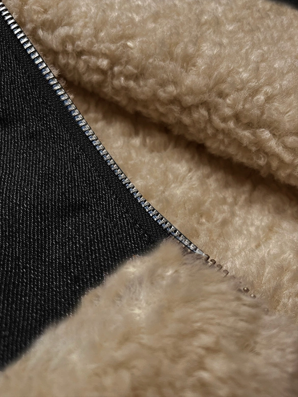 Jeansowa kurtka na podszewce typu baranek J Style wytarty czarny/beż (11Z8217)