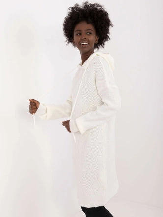 Dzianinowa sukienka z kapturem ecru (0582)