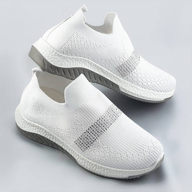 Ażurowe buty damskie z cyrkoniami białe (c1057)