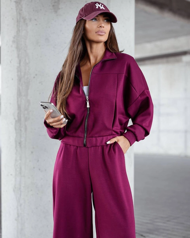 Komplet damski szerokie spodnie i bluza ze stójką bordowy (821109)