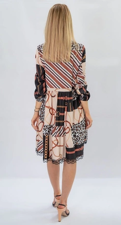 WZORZYSTA SUKIENKA OVERSIZE BEŻOWO-BRĄZOWA (482ART)