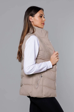 Puchowy bezrękawnik damski ciemny beżowy (5M719-62)