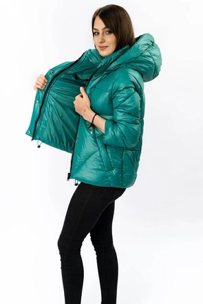 DAMSKA KURTKA PIKOWANA Z ODPINANYM KAPTUREM ZIELONA (7564)