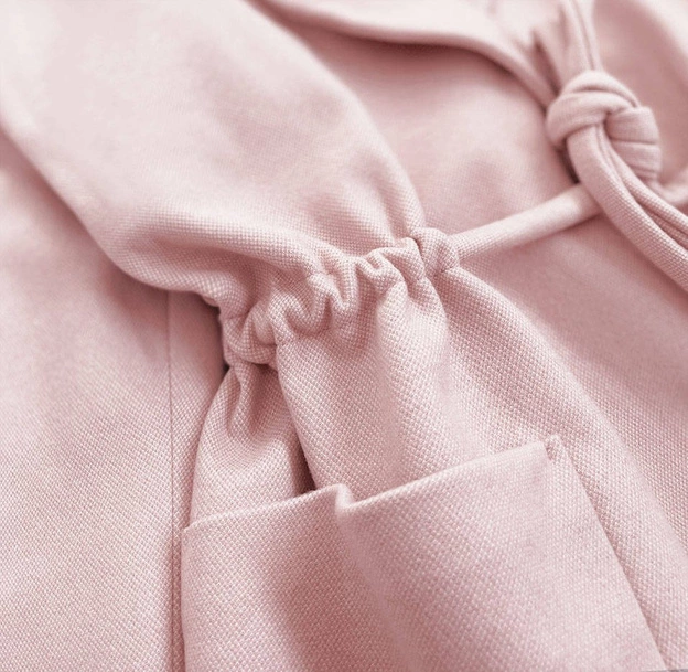 Luźny krótki płaszcz damski różowy (2727)