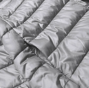 Krótka kurtka damska z dzianinowymi ściągaczami szara (P22-6636-61)