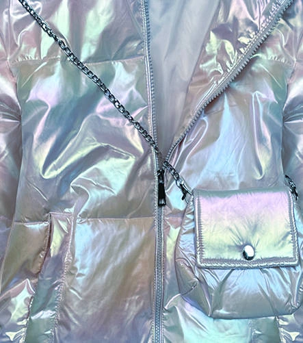 Opalizująca damska kurtka z torebką niebieska (ag3-07)