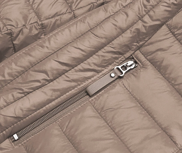 Pikowana kurtka damska z kapturem beżowa (B0123-46)