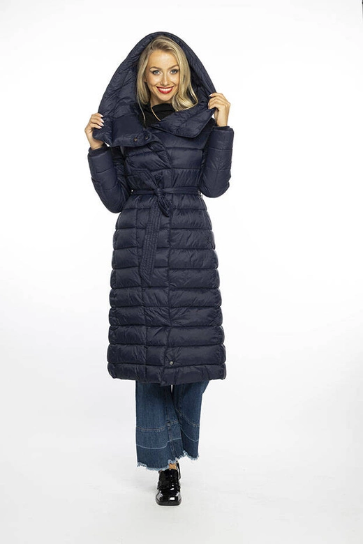 Pikowany płaszcz z wysoką stójką i kapturem granatowy (AG1-J9062C)