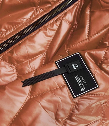 Kurtka damska z ozdobnym pikowaniem karmelowa (br8101-14)