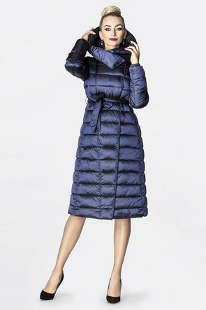 PIKOWANY PŁASZCZ Z WYSOKĄ STÓJKĄ I KAPTUREM GRANATOWY (J9-062)