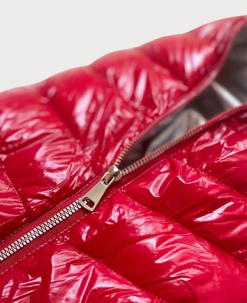 PIKOWANY BŁYSZCZĄCY BEZRĘKAWNIK DAMSKI CZERWONY (B9766)