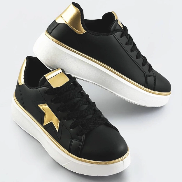 Sznurowane sneakersy z gwiazdką czarny-złoty (bb126a)