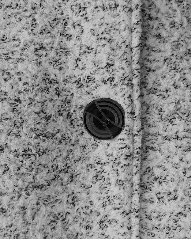 KRÓTKI PŁASZCZ ZIMOWY ZE STÓJKĄ JASNOSZARY (536/2ART)