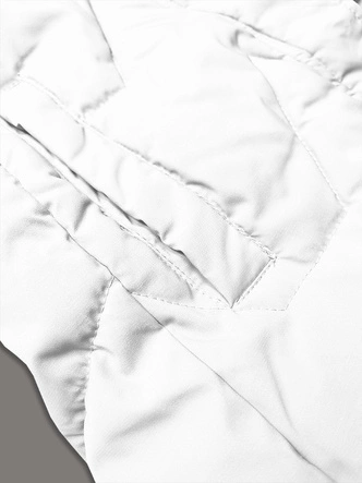 Bezrękawnik damski z futerkiem przy kapturze J Style biały (16M9172-281)