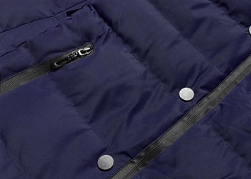 Krótka taliowana kurtka zimowa damska granatowa (5m770-215)