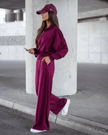 Komplet damski szerokie spodnie i bluza ze stójką bordowy (821109)