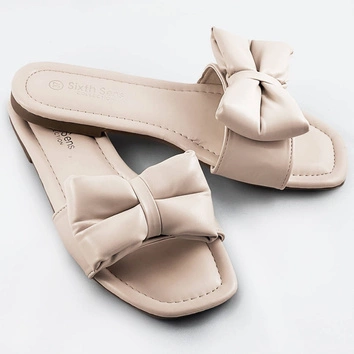 Damskie klapki z kokardą beżowe (h47)