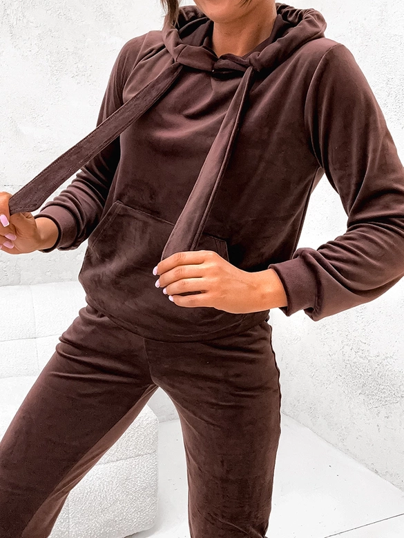 Welurowy komplet dresowy damski czekoladowy (787)