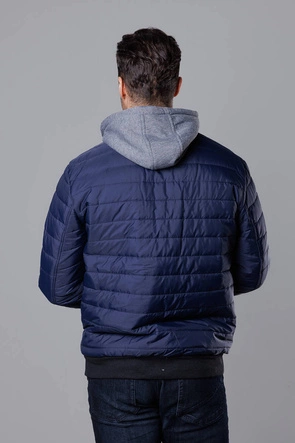 Męska kurtka bomberka z dresowym kapturem granatowa (8M985-215)