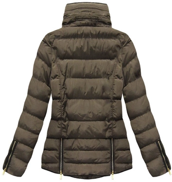 KRÓTKA KURTKA DAMSKA ZIMOWA Z KAPTUREM BRĄZOWA (WZ575)