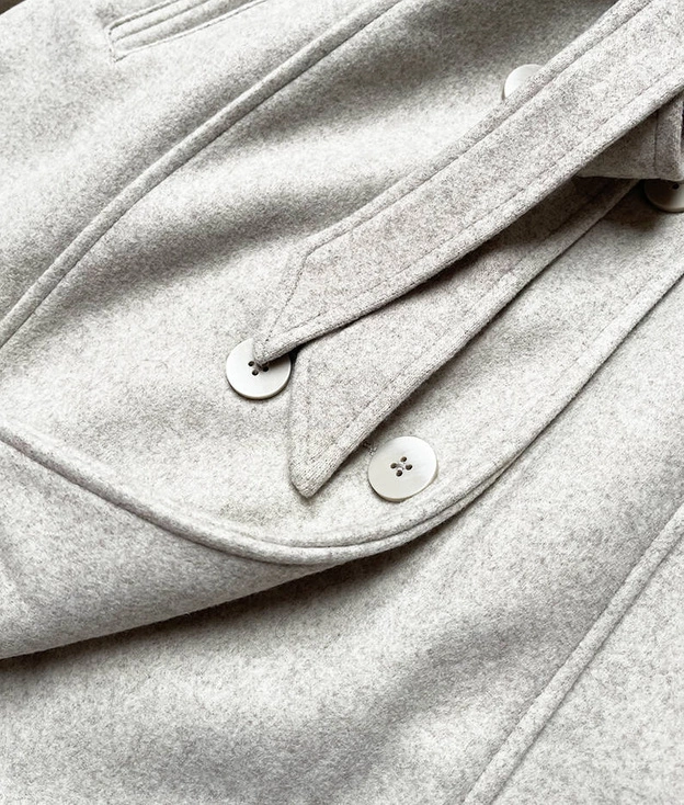 Damski płaszcz z futerkiem szary (jc241)