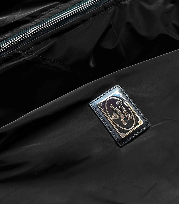 Kurtka damska z kapturem czarna (b8105-1)