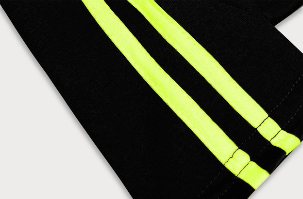 Bawełniane legginsy damskie z lampasami czarno-zielone (yw06040-1-52)