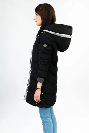 PIKOWANA DAMSKA KURTKA ZIMOWA Z KAPTUREM CZARNA 1 (M-123)