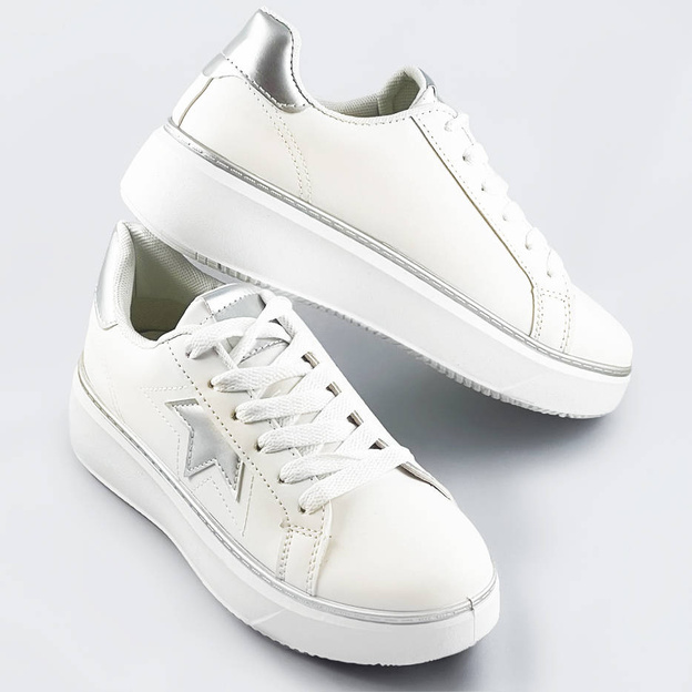 Sznurowane sneakersy z gwiazdką biały-srebrny (bb126l)