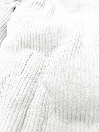 Sztruksowa kurtka damska z wysoką stójką J Style biała (5M3230-281)