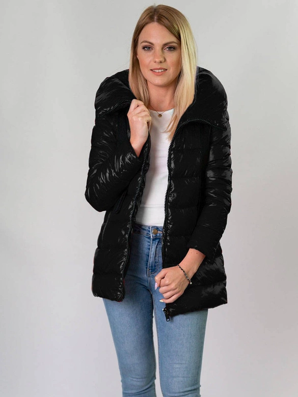 ZIMOWA PIKOWANA KURTKA DAMSKA Z KAPTUREM CZARNA (7698)