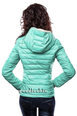 PIKOWANA KURTKA Z KAPTUREM MIĘTOWA JASNA (7107A)