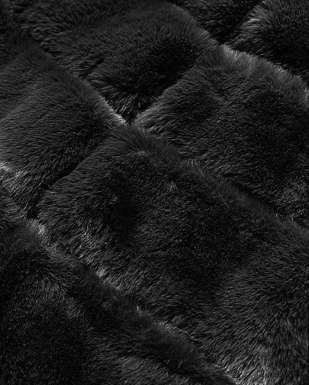 KAMIZELKA FUTRO Z KAPTUREM CZARNA (31120)