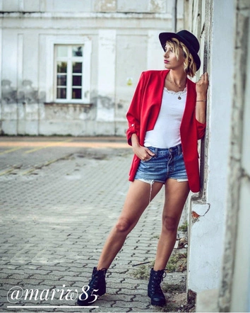 NARZUTKA Z RĘKAWEM 3/4 CZERWONA 2 (268ART)