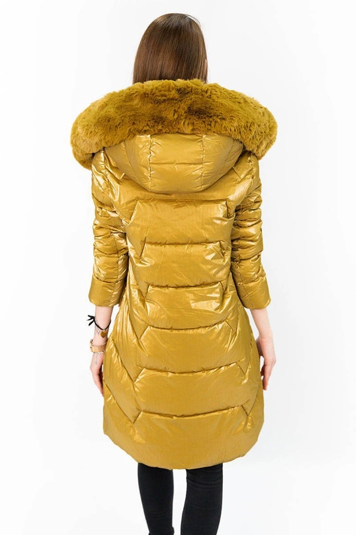 Pikowana damska kurtka zimowa złota (f180)