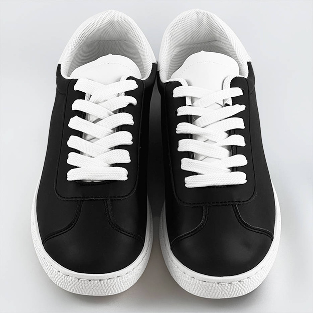 Sznurowane sneakersy damskie czarno-białe (bf-025)