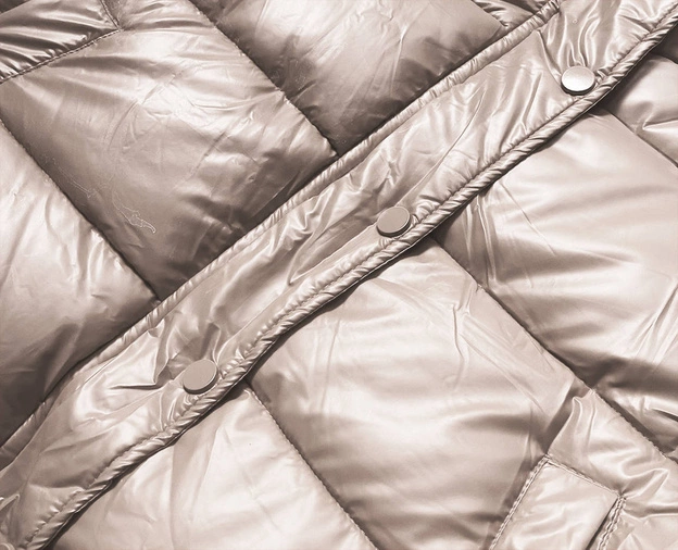 Krótka kurtka puchowa typu crop beż (d2-3831-62)