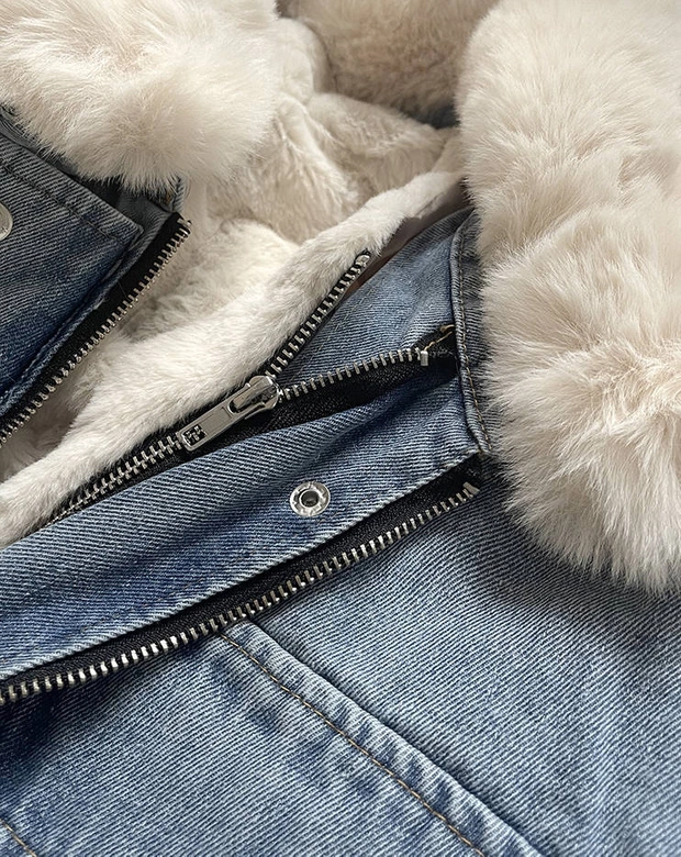 DAMSKA KURTKA JEANSOWA Z FUTRZANĄ PODPINKĄ NIEBIESKA-ECRU (9020#)