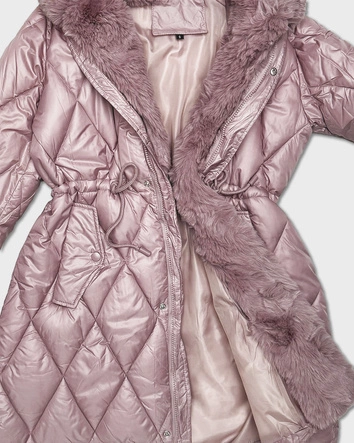 Kurtka z futrzanym kapturem tworzącym kołnierz różowa (T3-2635#-52)