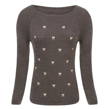 MIĘKKI SWETER W KOKARDKI BRĄZOWY (6M52)
