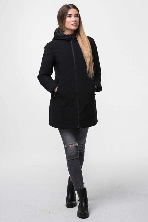 KURTKA Z KAPTUREM CZARNA (J18-006)