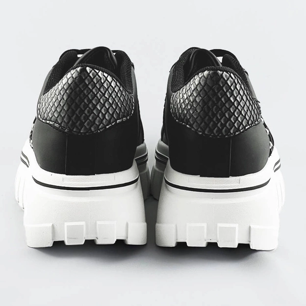 Damskie sneakersy na traktorowej podeszwie czarne (88-25)