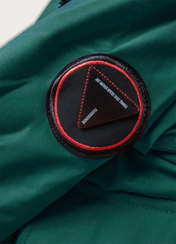 KURTKA ZIMOWA DAMSKA Z OZDOBNĄ PODSZEWKĄ ZIELONA (B9576-10)