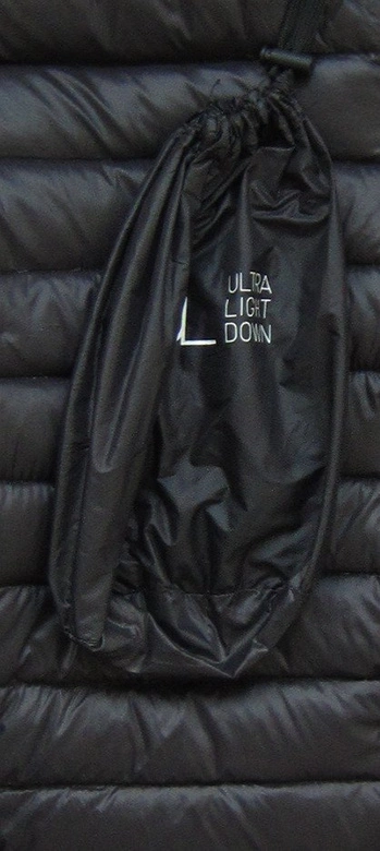 PIKOWANA KURTKA ZE STÓJKĄ CZARNA (99)