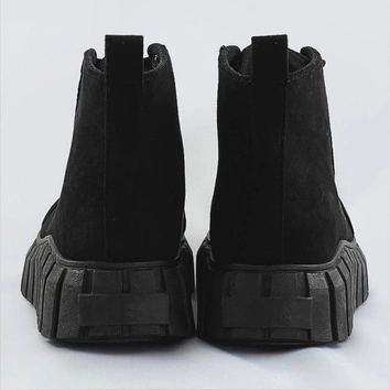 Sznurowane trzewiki z imitacji zamszu czarne (xa057)