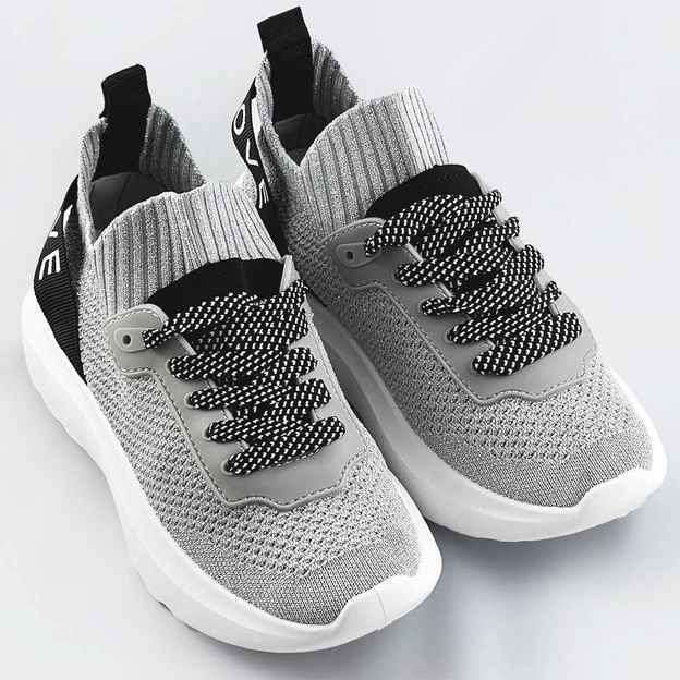 Wsuwane sneakersy damskie srebrne (ll66-3sp)